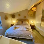 Casa D'amunt Semesterbostad